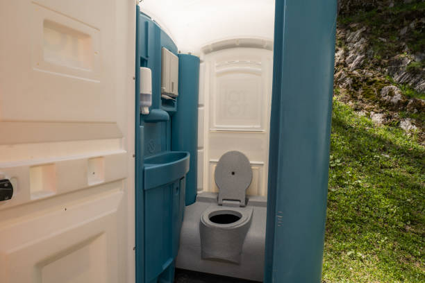 Best Luxury portable toilet rental  in Ness City, KS